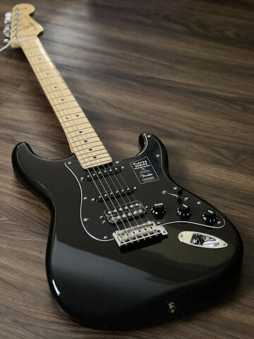 Fender Limited Edition Player Stratocaster HSS with Maple FB in Black