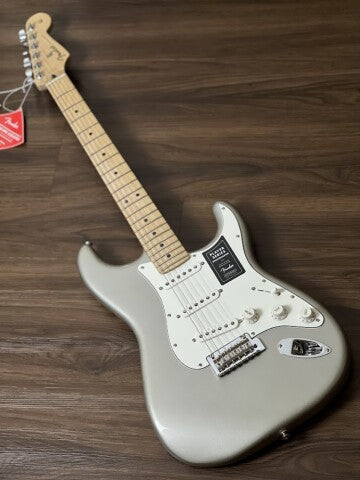 Fender Limited Edition Player Stratocaster with Maple FB in Inca Silver