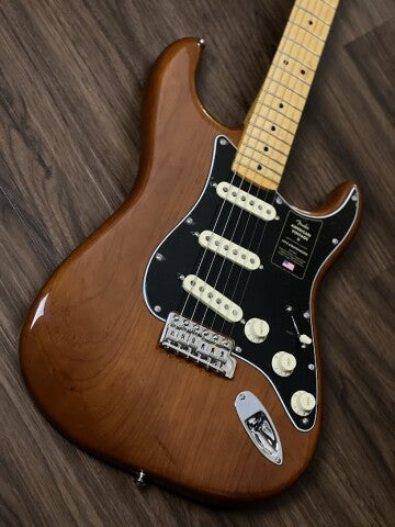 Fender Stratocaster エレキギター ブラウン Fender American Vintage II 73 Stratocaster with Maple FB in Mocha