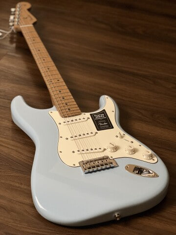 Fender Limited Edition Player Stratocaster พร้อม Roasted Maple FB สี Sonic Blue