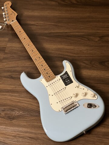 Fender Limited Edition Player Stratocaster พร้อม Roasted Maple FB สี Sonic Blue