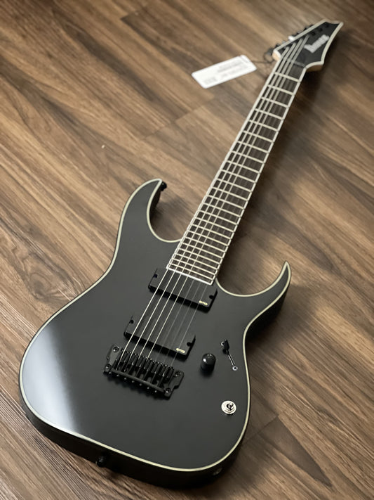 Ibanez RGIR37BFE-BKF Iron Label 7-String in Black Flat