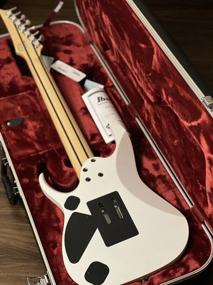 Ibanez Prestige RGD3127-PWF 7-String w/ Case in Pearl White Flat