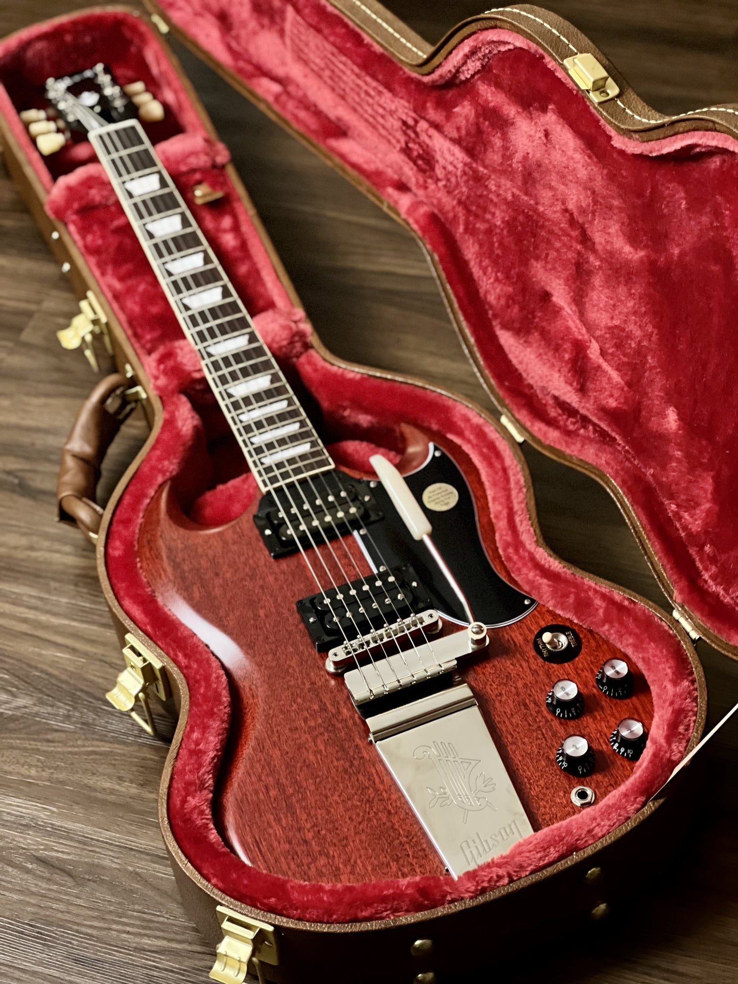 Gibson SG Standard Faded 61s w/ Maestro Vibrola In Vintage Cherry Satin w/ Case