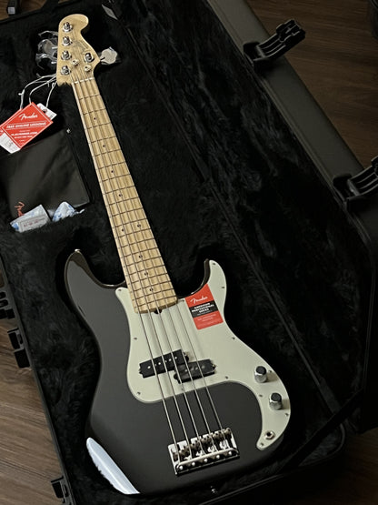 Fender American Professional 5-String Precision Bass with Maple FB in Black