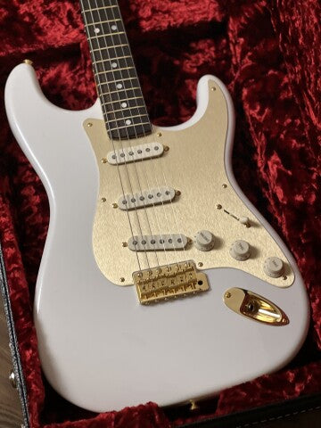 Fender Custom Shop Limited Edition 75th Anniversary Stratocaster NOS สี Diamond White Pearl