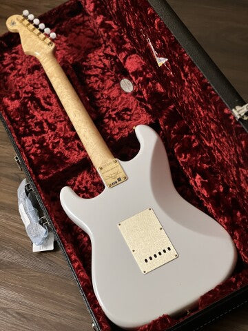 Fender Custom Shop Limited Edition 75th Anniversary Stratocaster NOS สี Diamond White Pearl