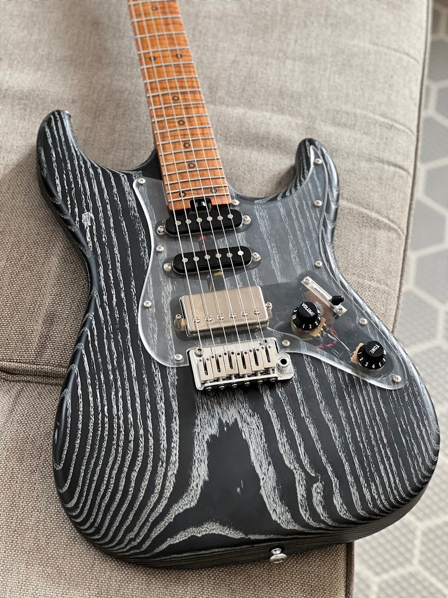Soloking MS-1 AT Akbar Tsai Signature Series in Driftwood Black with Silver Lining