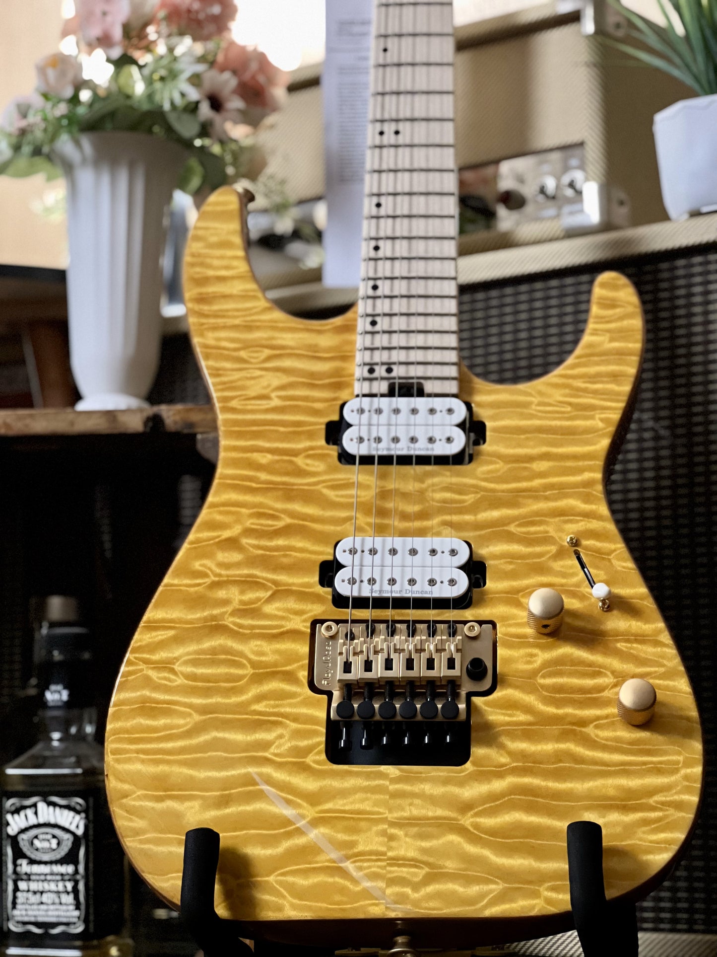 Charvel Pro Mod DK24 HH w/ Floyd Rose with Maple FB in Dark Amber