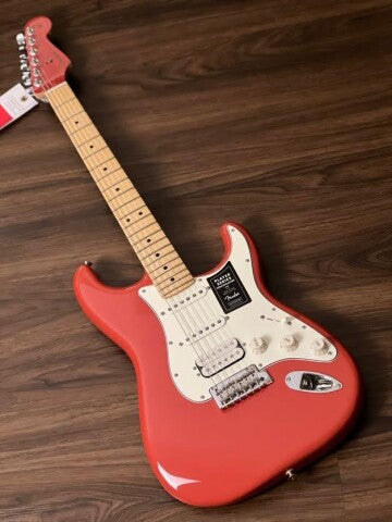 Fender Player HSS Stratocaster พร้อม Maple FB สี Fiesta Red พร้อม Headstock ที่ตรงกัน