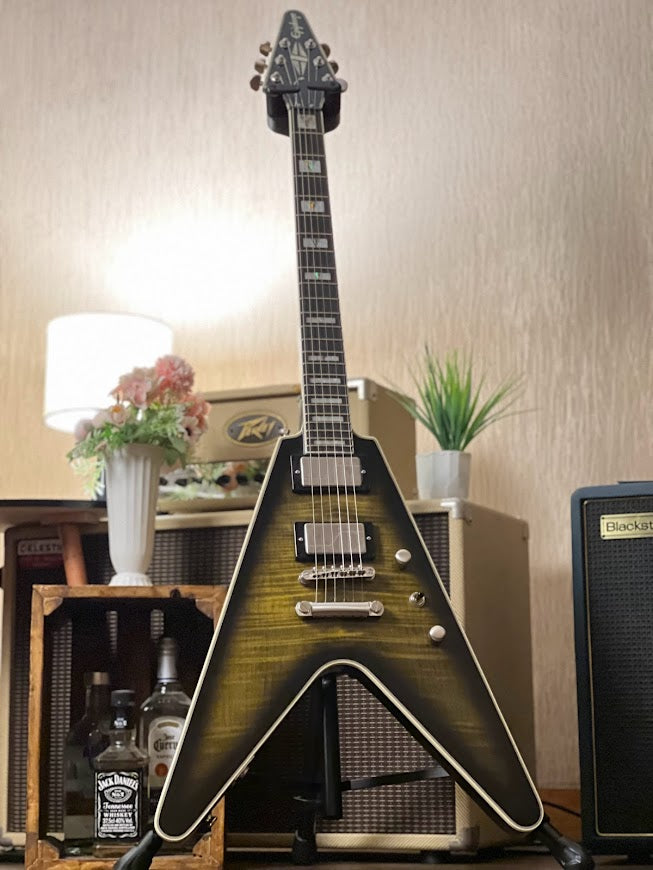 Epiphone Flying V Prophecy สี Yellow Tiger Aged Gloss