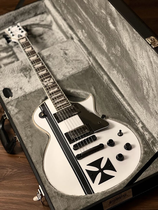 ESP LTD Iron Cross James Hetfield Signature Guitar พร้อม Hardcase สี Snow White