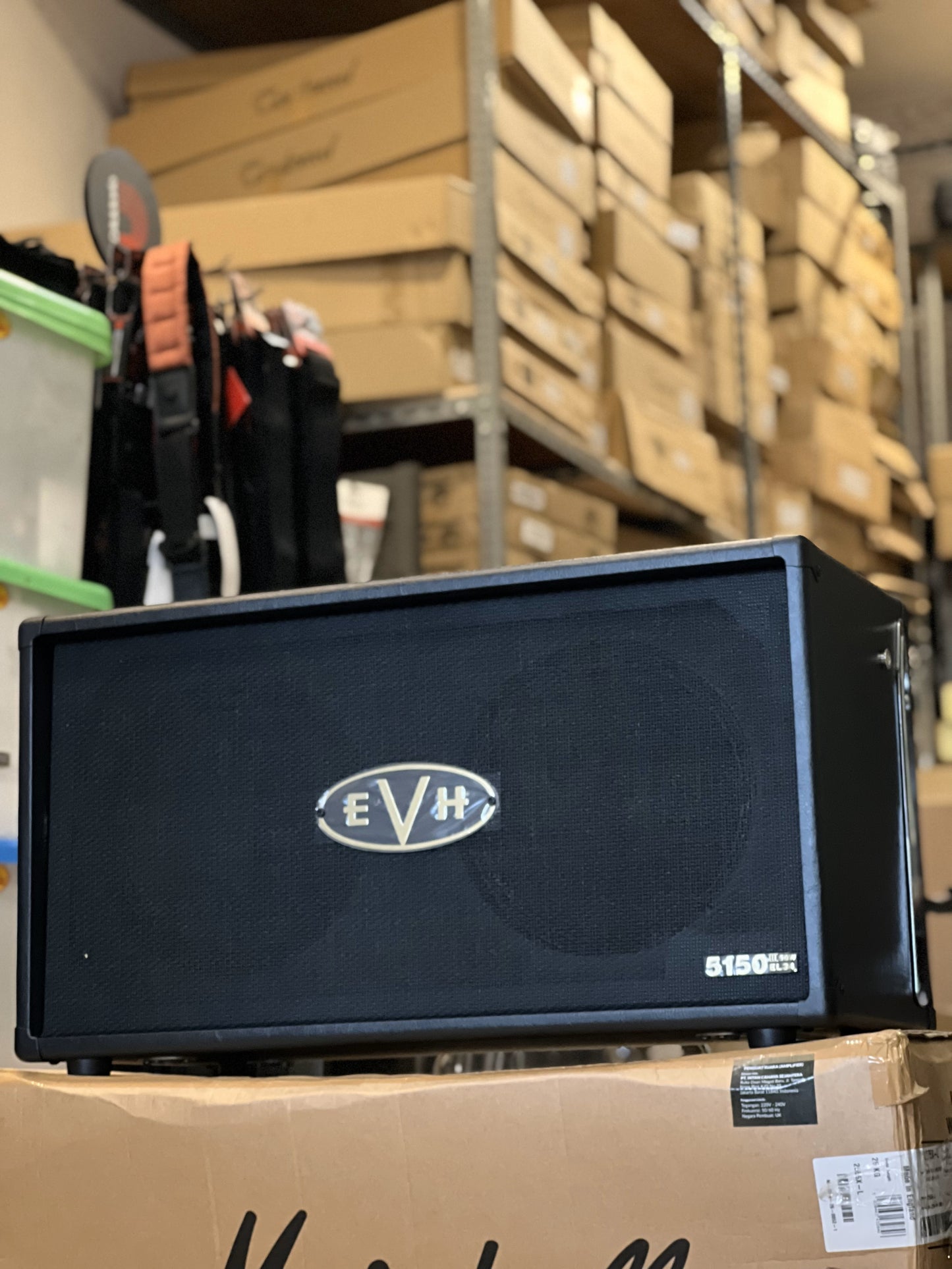EVH 5150 III 50W EL34 Amp Head + EVH 5150 III EL34 2x12 Cabinet