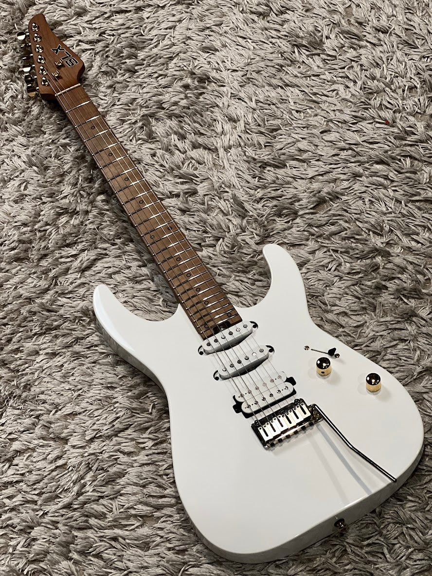 SLX Hawk Modern Pro Flat Top 24 HSS in Arctic White with Roasted Maple FB