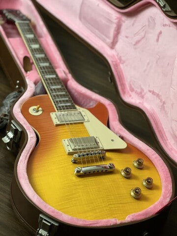 Epiphone 1959 Les Paul Standard in Aged Honey Burst Gloss