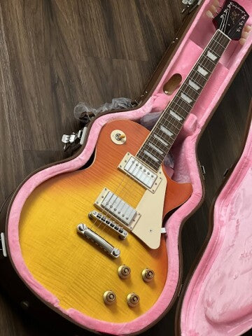 Epiphone 1959 Les Paul Standard in Aged Honey Burst Gloss