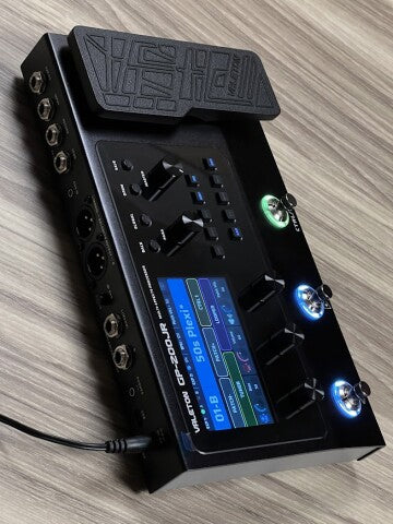best guitar multi effects pedal under $200 Valeton GP 200 JR Multi Effect Processor – nafiriguitar.com