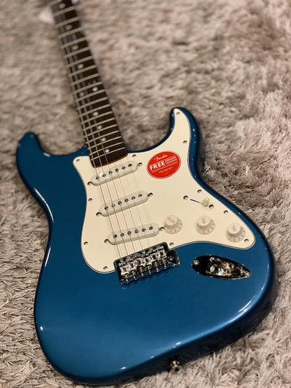 Squier Classic Vibe 60s Stratocaster with Laurel FB in Lake Placid Blue