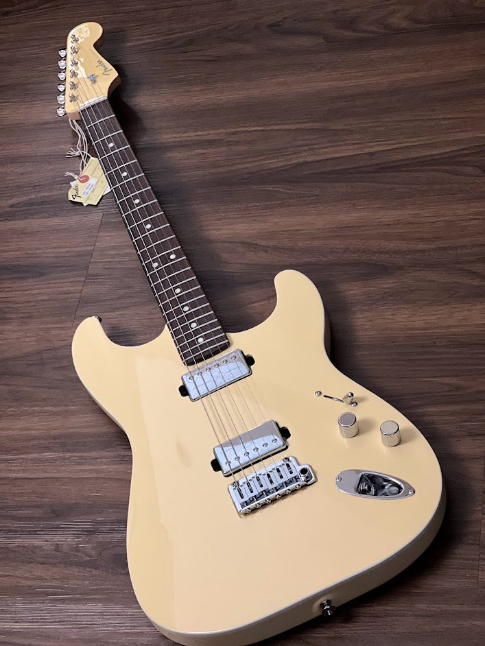 Fender Japan Scandal Mami Stratocaster with RW FB in Vintage White Omochi