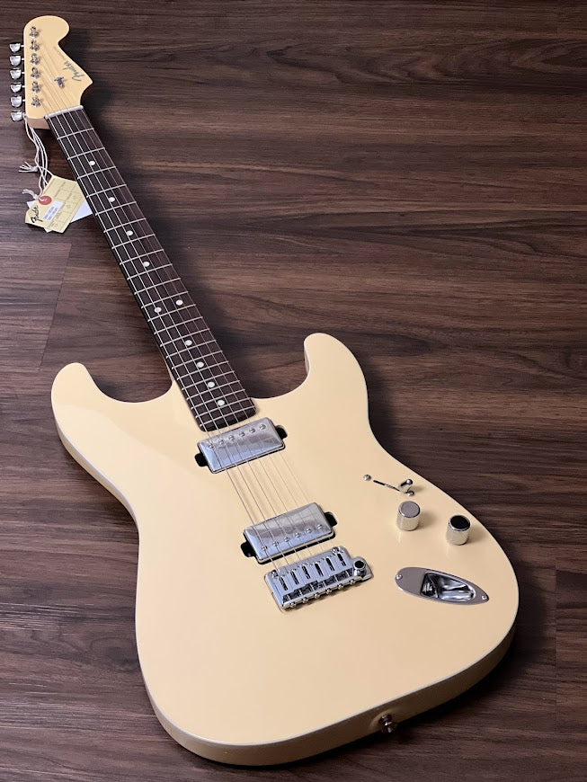 Fender Japan Scandal Mami Stratocaster with RW FB in Vintage White Omochi