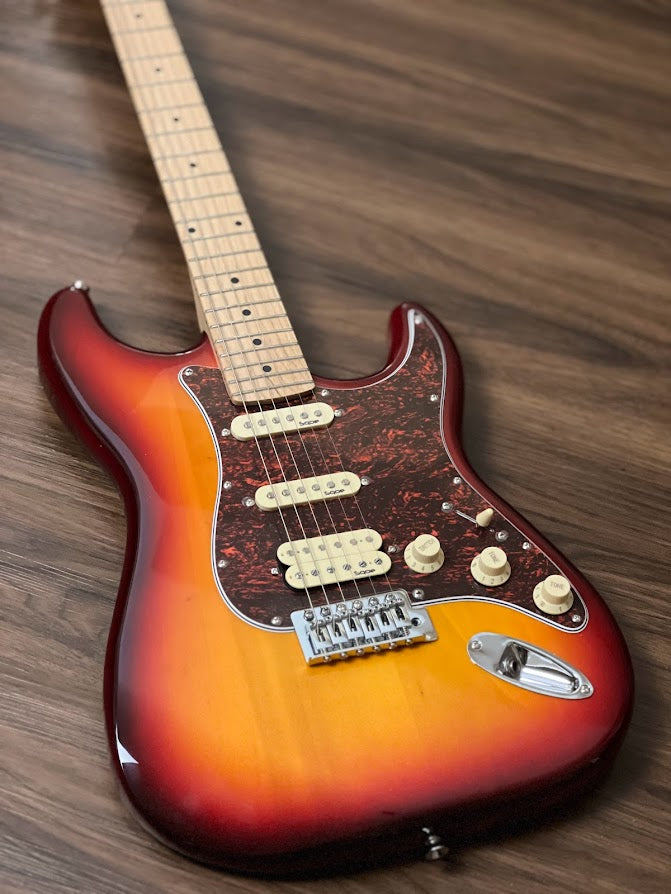 SQOE SEST250 HSS Genesis Series in Cherry Sunburst