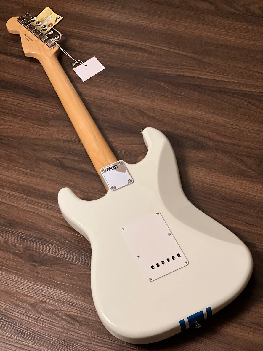Fender Japan Traditional II 60s Stratocaster with RW FB in Olympic White / Blue