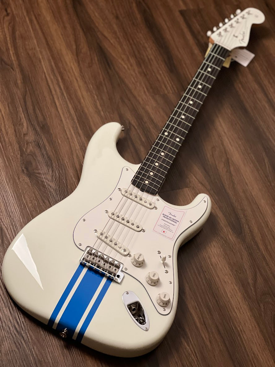 Fender Japan Traditional II 60s Stratocaster with RW FB in Olympic White / Blue