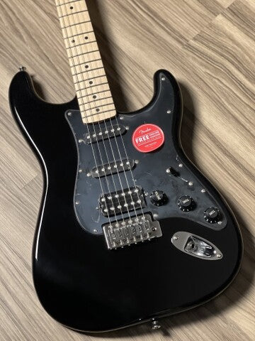 Squier Sonic Stratocaster HSS w/Black Pickguard with Maple FB in Black