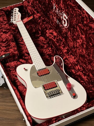 Fender John 5 Ghost Telecaster พร้อม Maple FB สี Arctic White