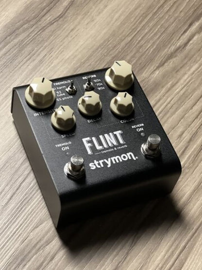 Strymon Flint 2FR Tremolo & Reverb Guitar Effects Pedal