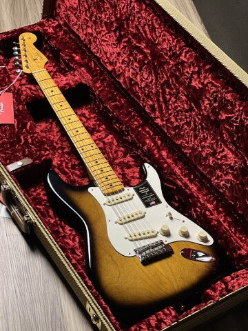 Fender American Vintage II 57 Stratocaster with Maple FB in 2-Tone Sunburst