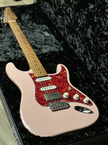 Suhr Classic Custom Antique in Shell Pink
