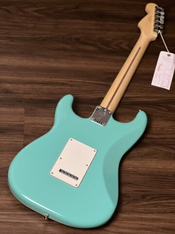 Fender Player Stratocaster HSS with Maple FB in Sea Foam Green