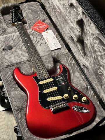 Fender FSR American Professional II Stratocaster พร้อม Ebony FB สี Candy Apple Red