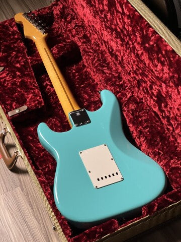 Fender American Vintage II 57 Stratocaster with Maple FB in Sea