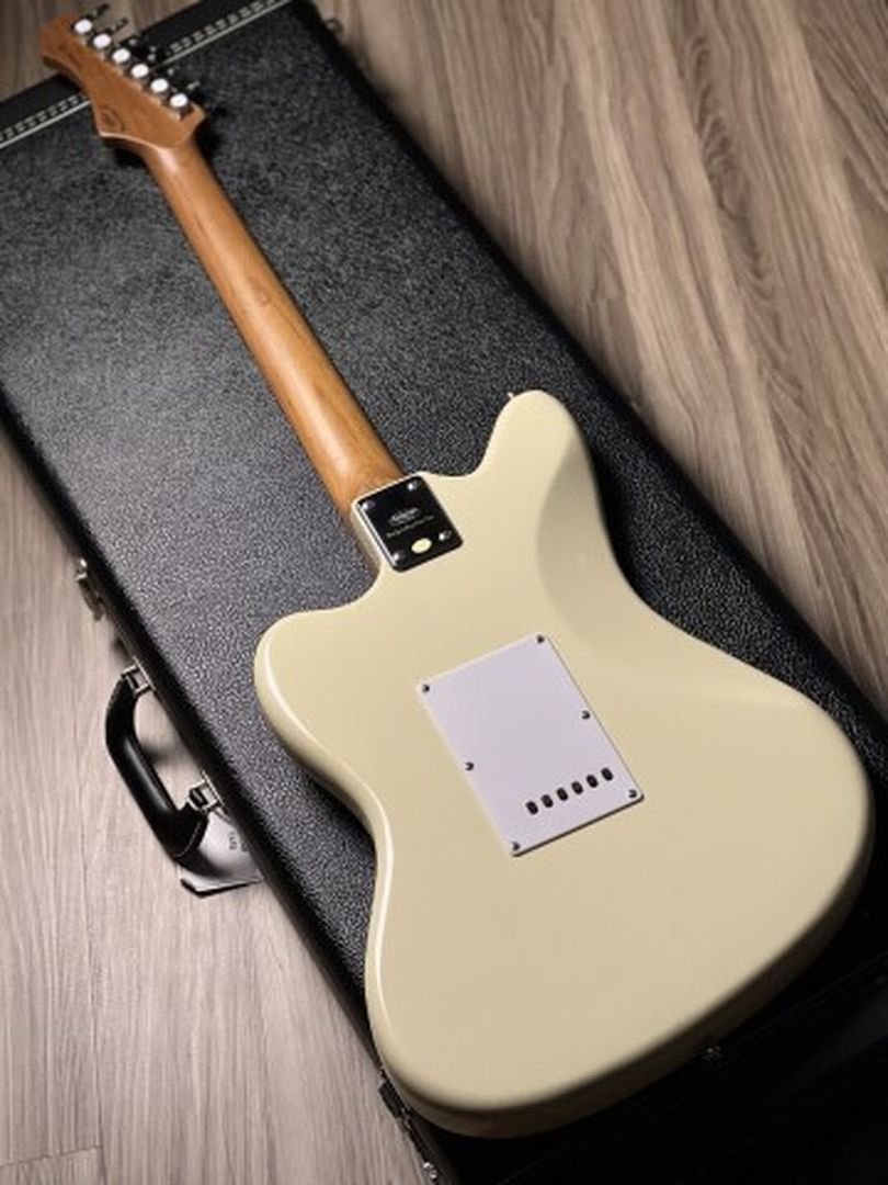 SQOE JM300 Roasted Maple Series in Vintage White