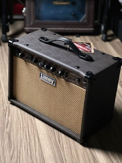 Laney LA30D Acoustic Guitar Combo