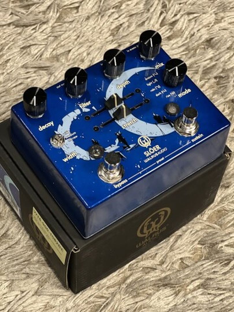 Walrus Audio SLOER Stereo Ambient Reverb Guitar Effects Pedal in Blue