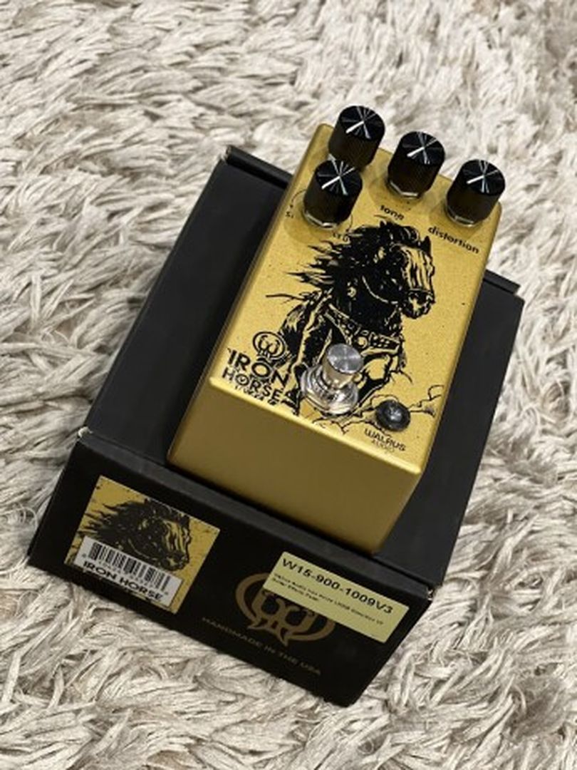 Walrus Audio Iron Horse LM308 Distortion V3 Guitar Effects