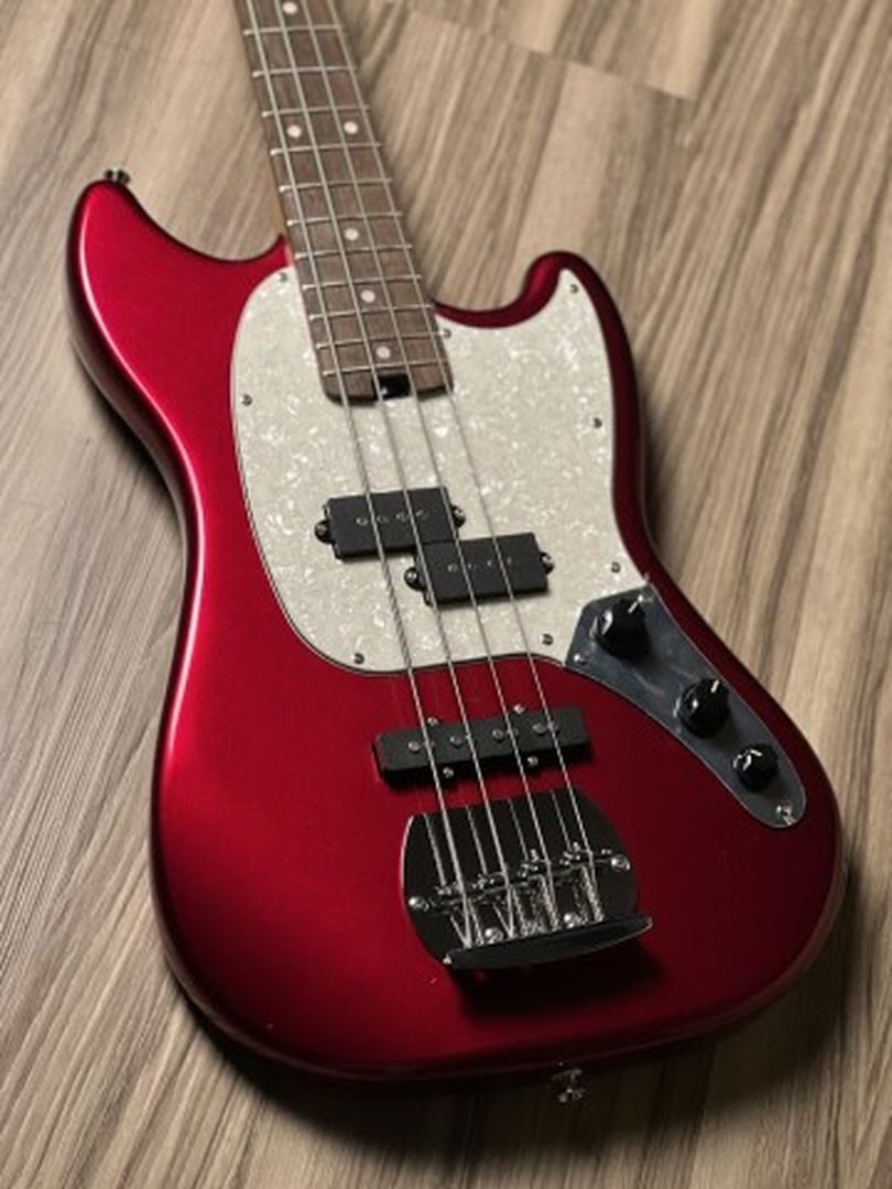 SQOE SPJ400 Short Scale Roasted Maple Series in Metallic Red