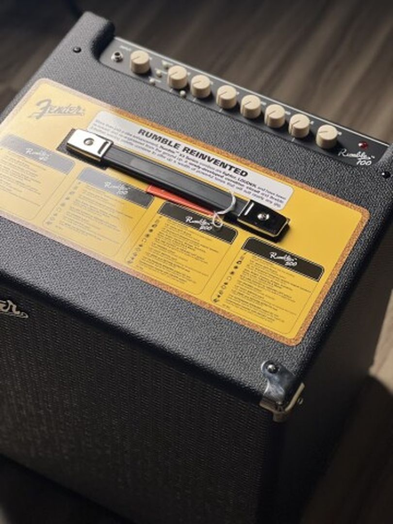 Fender Rumble 100 V3 Combo Bass Amplifier, 230V EU – nafiriguitar.com