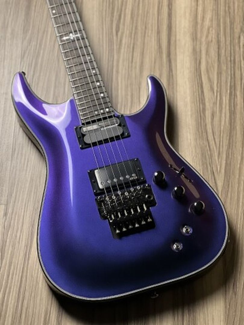 Schecter Hellraiser Hybrid C-1 FR S UV ในอัลตร้าไวโอเล็ต