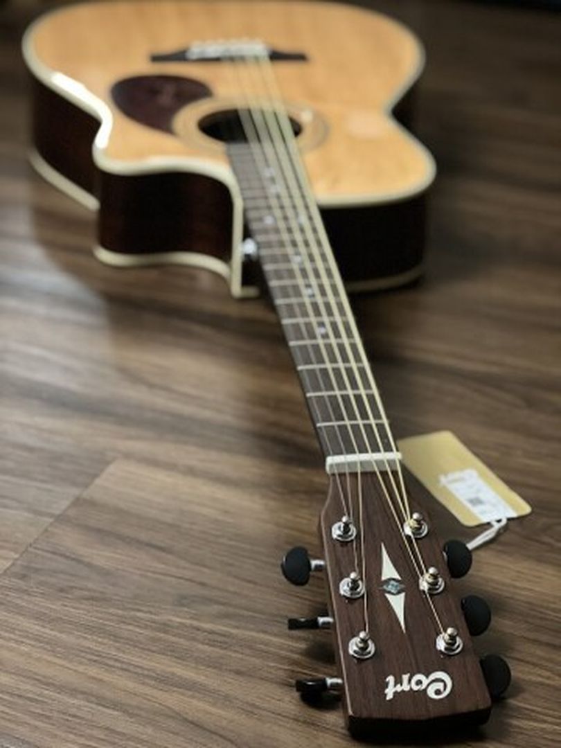 Cort L150-OC Acoustic Electric Guitar in Natural