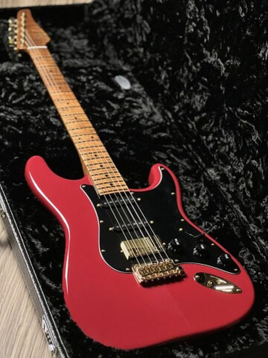 Suhr Classic Antique Custom Dakota Red with Gold Package