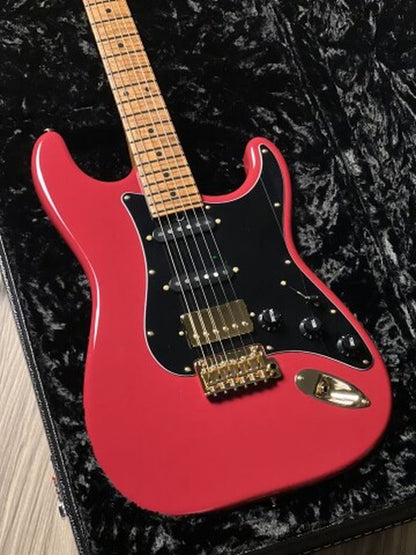 Suhr Classic Antique Custom Dakota Red with Gold Package