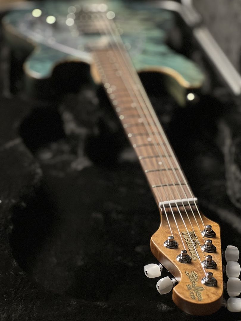 Ernie Ball Musicman BFR Steve Morse Y2D Jade Burl – nafiriguitar.com