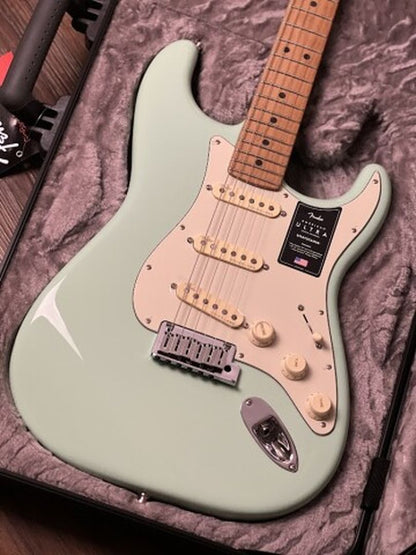 Fender FSR American Ultra Stratocaster พร้อม Maple FB สี Surf Green