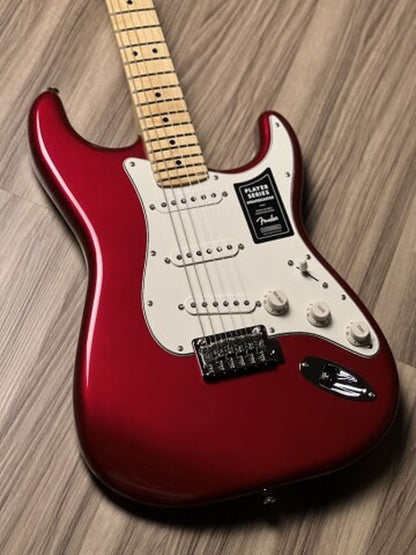 Fender Player Stratocaster with Maple FB in Candy Apple Red