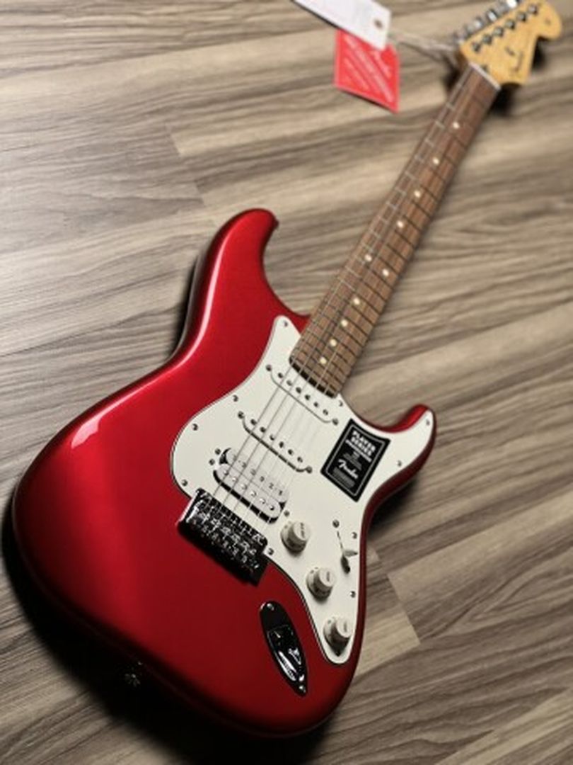 Fender Player Stratocaster HSS with Pau Ferro FB in Candy Apple Red