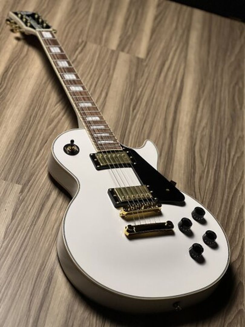 SQOE SELP300 in Alpine White with Gold Hardware